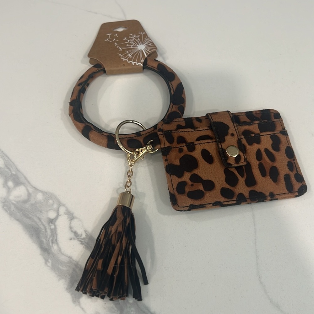 Cute. Key Ring & Card Holder. - Picture 16 of 16